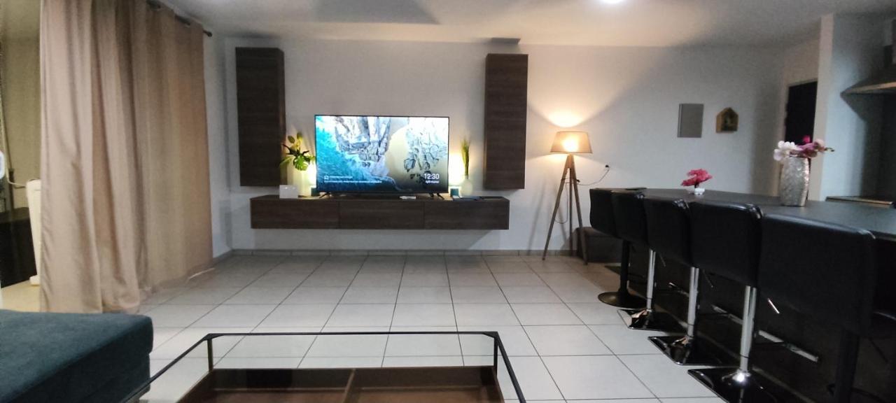 Elegant F3 A La Villa Stencer, Papeete, Calme Climatise Et Spacieux 帕皮提 外观 照片