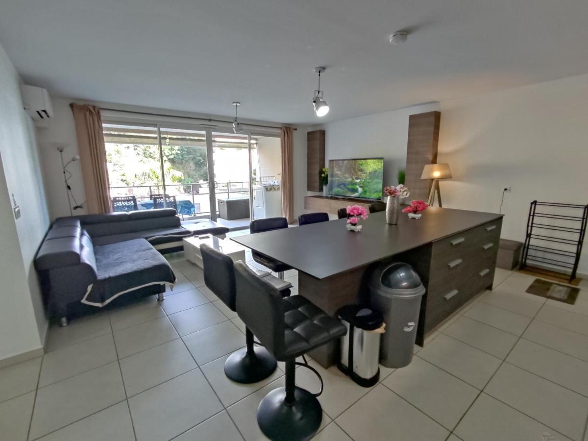 Elegant F3 A La Villa Stencer, Papeete, Calme Climatise Et Spacieux 帕皮提 外观 照片